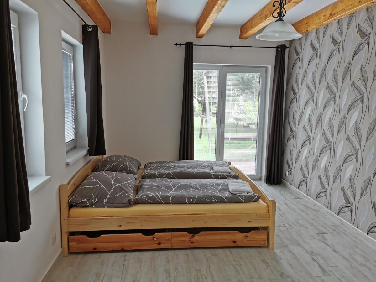 Apartmany เวลเค ปาโบลวิตเซ ภายนอก รูปภาพ